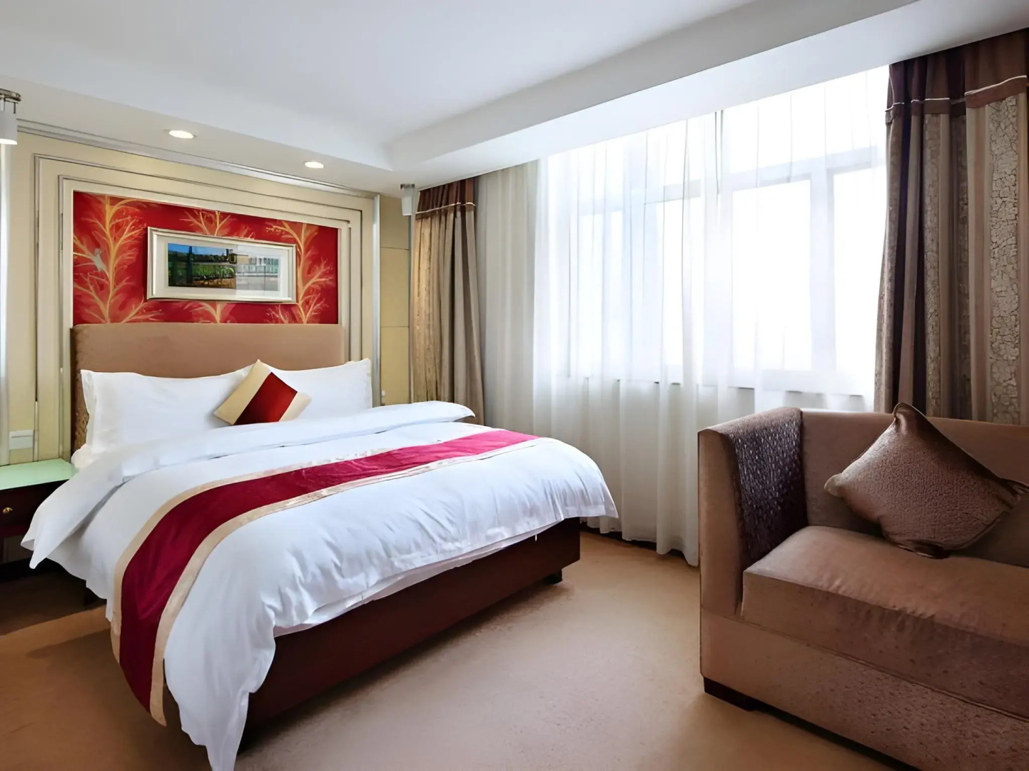 New World Hotel