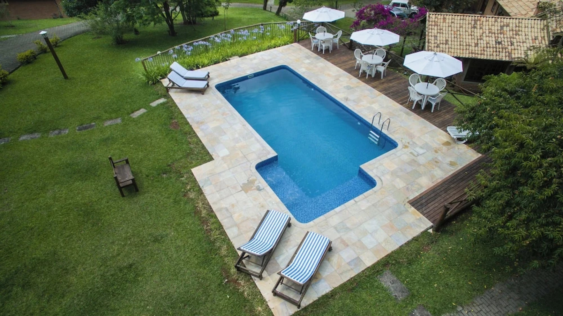 Pousada Candeias Ltda