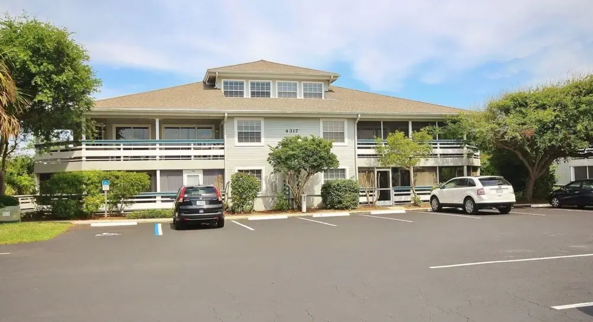 Sea Woods 270 Apartment 3