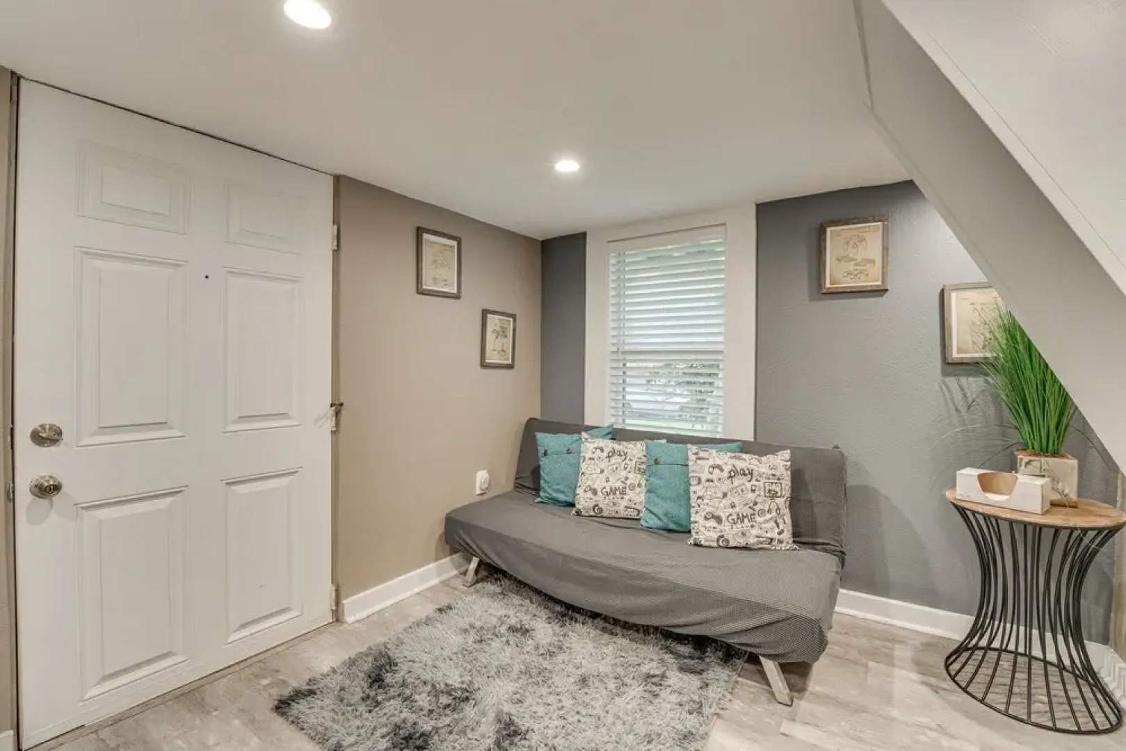 Family Home w/ Private Pool: 24 Mi to Disney!