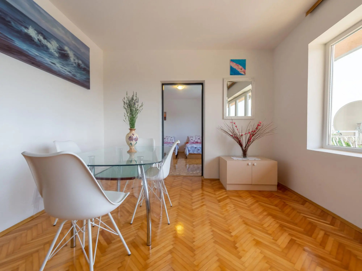 Beautiful Holiday Home in Lisicic