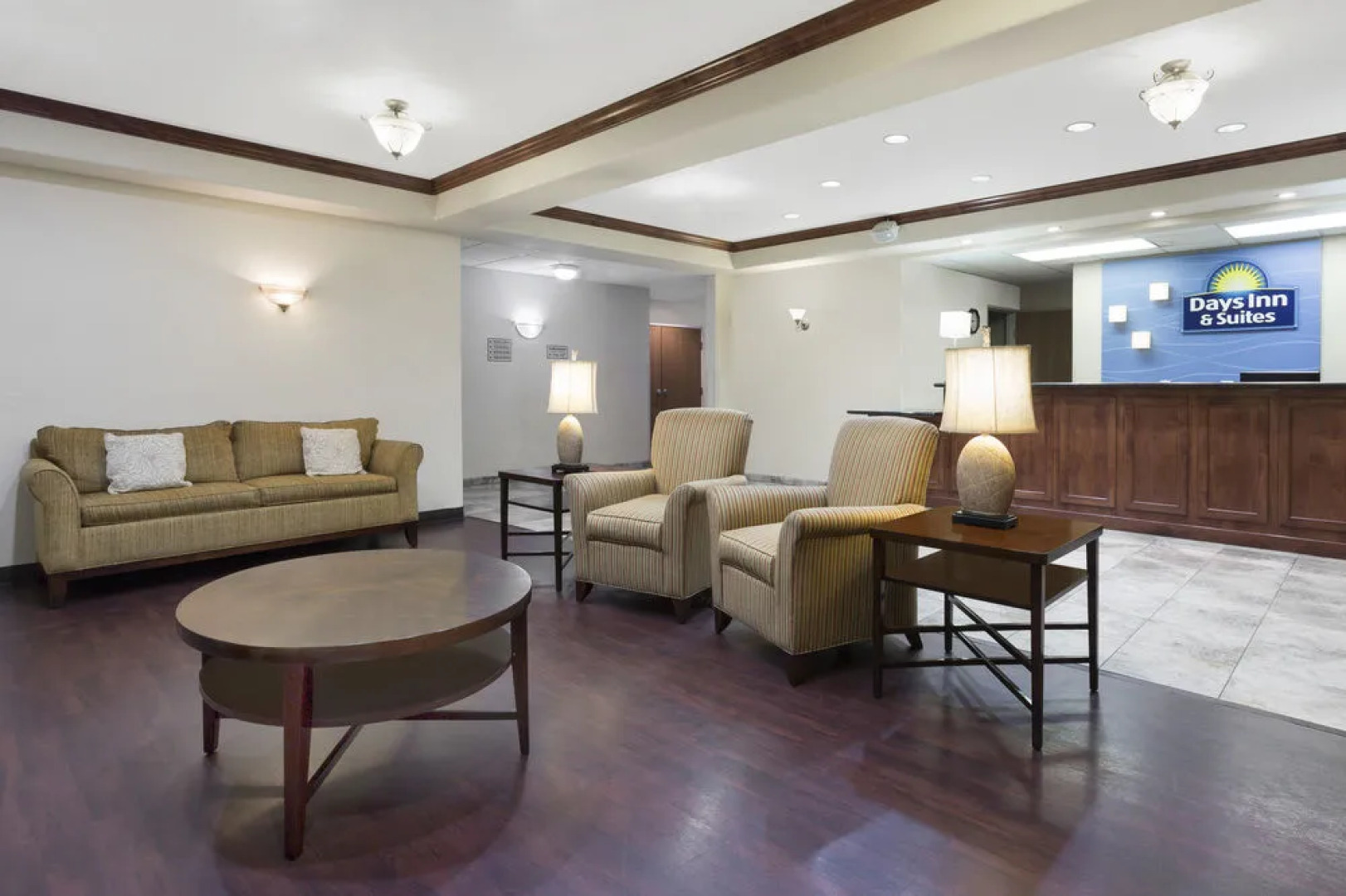 Days Inn & Suites Parachute