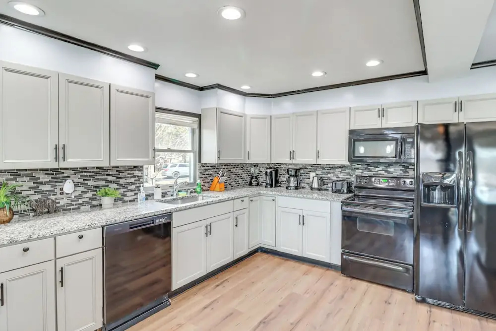 Fire Pit + Game Room: Spacious Poconos Retreat!