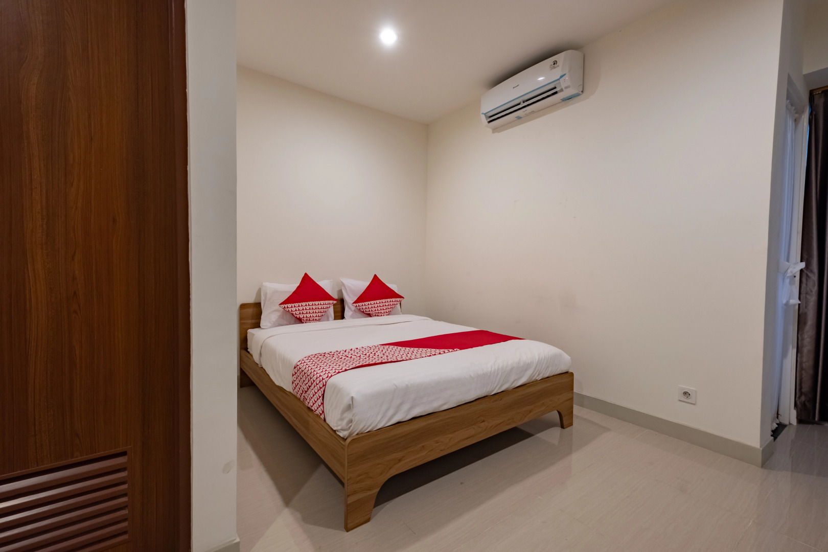 8rooms@ Grand Kamala Lagoon by ZUZU