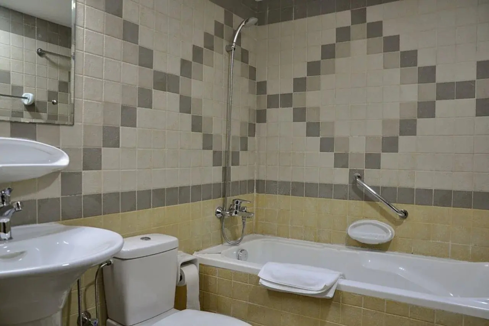 TIME Crystal Hotel Apartment