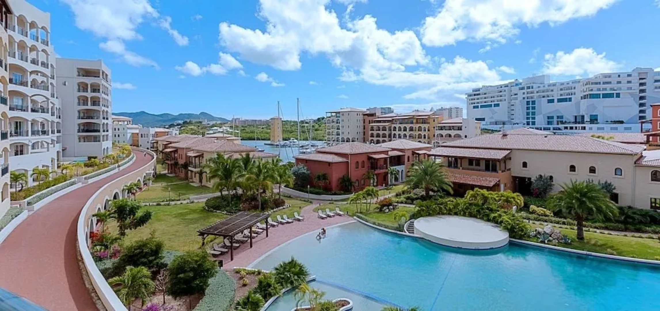 Condo Marina 360
