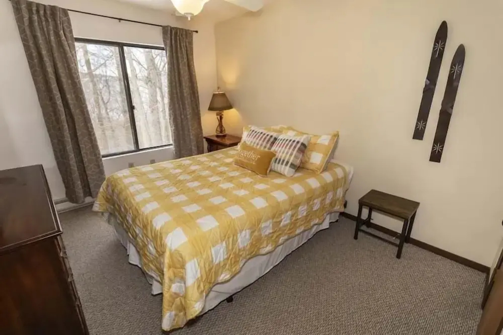 Seven Springs 3 BR Deluxe Condo, Near Golf Course by RedAwning