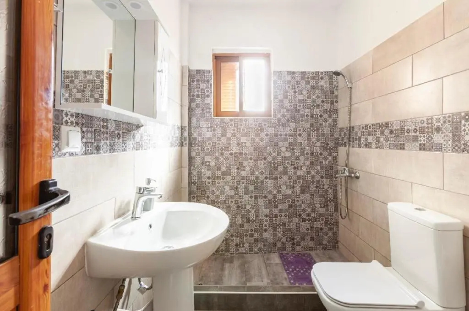 Stone tower's east mani