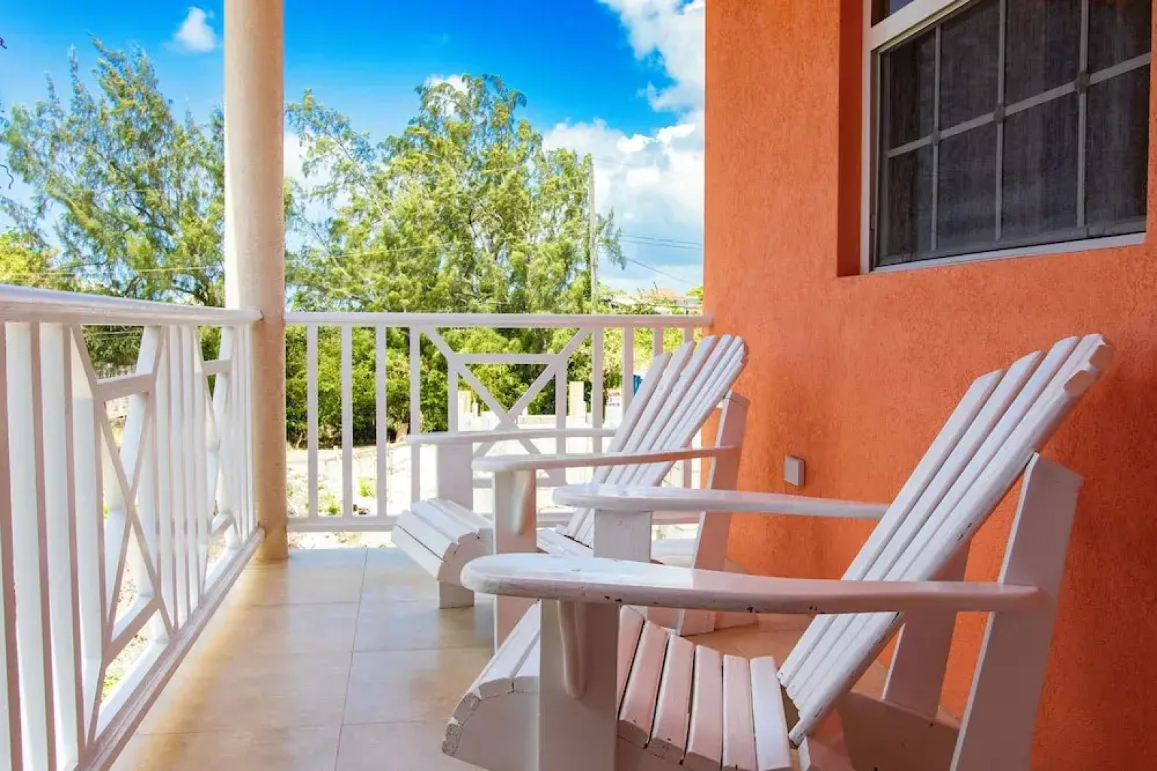 Apartment With Pool Near Golf Course And Oistins