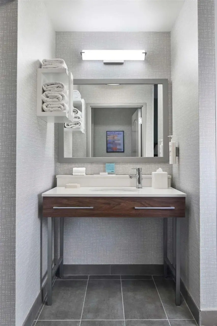 Hampton Inn & Suites Saratoga Springs Downtown