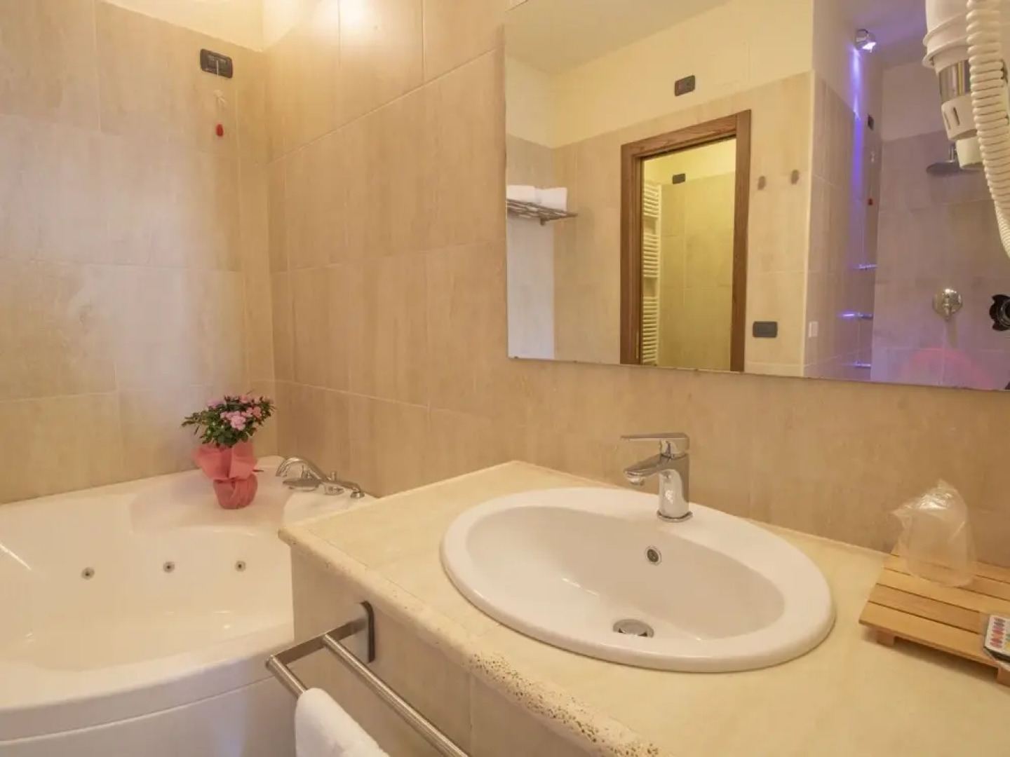 Borgo Carradori Lucignano