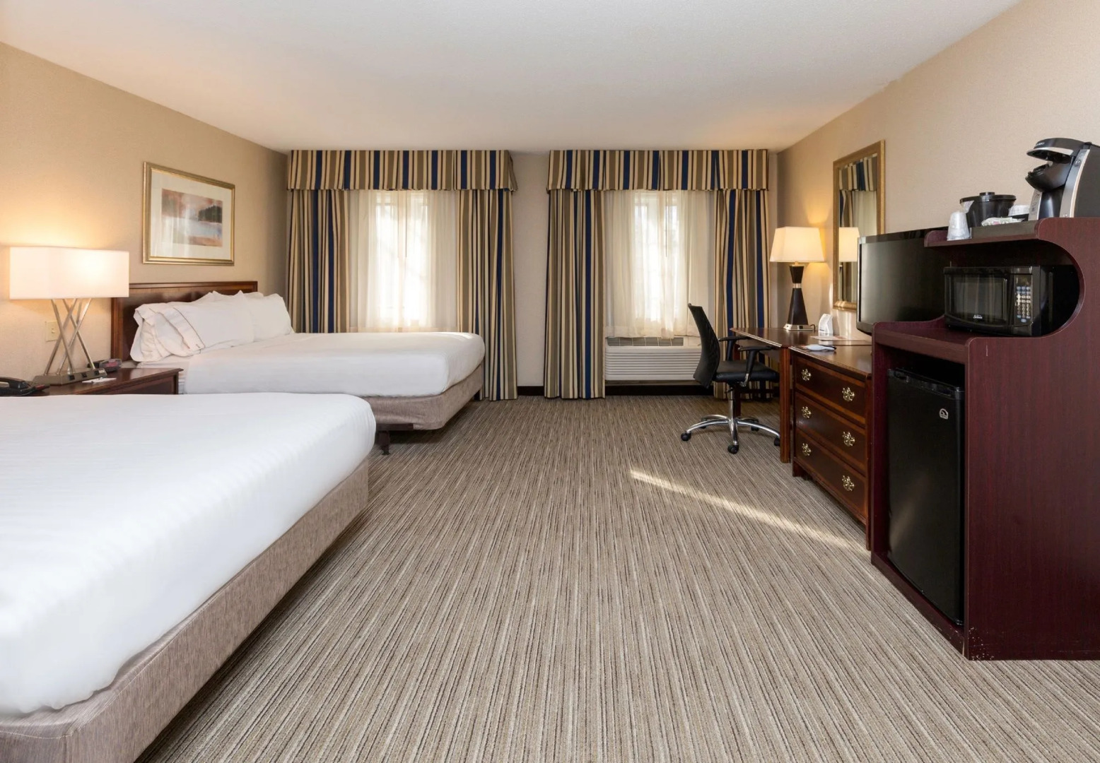 Holiday Inn Express Des Moines-At Drake University