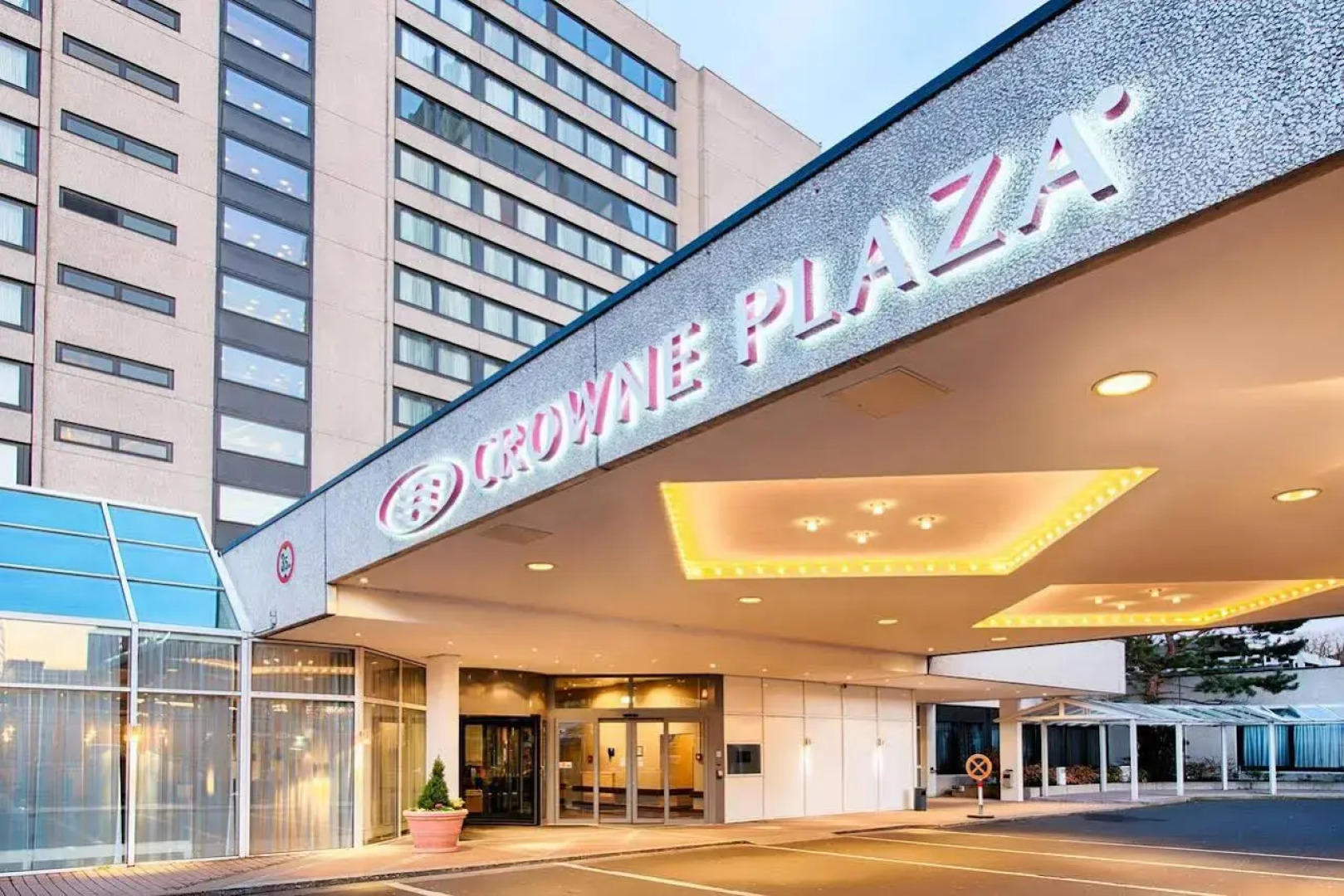 Crowne Plaza Frankfurt Congress Hotel