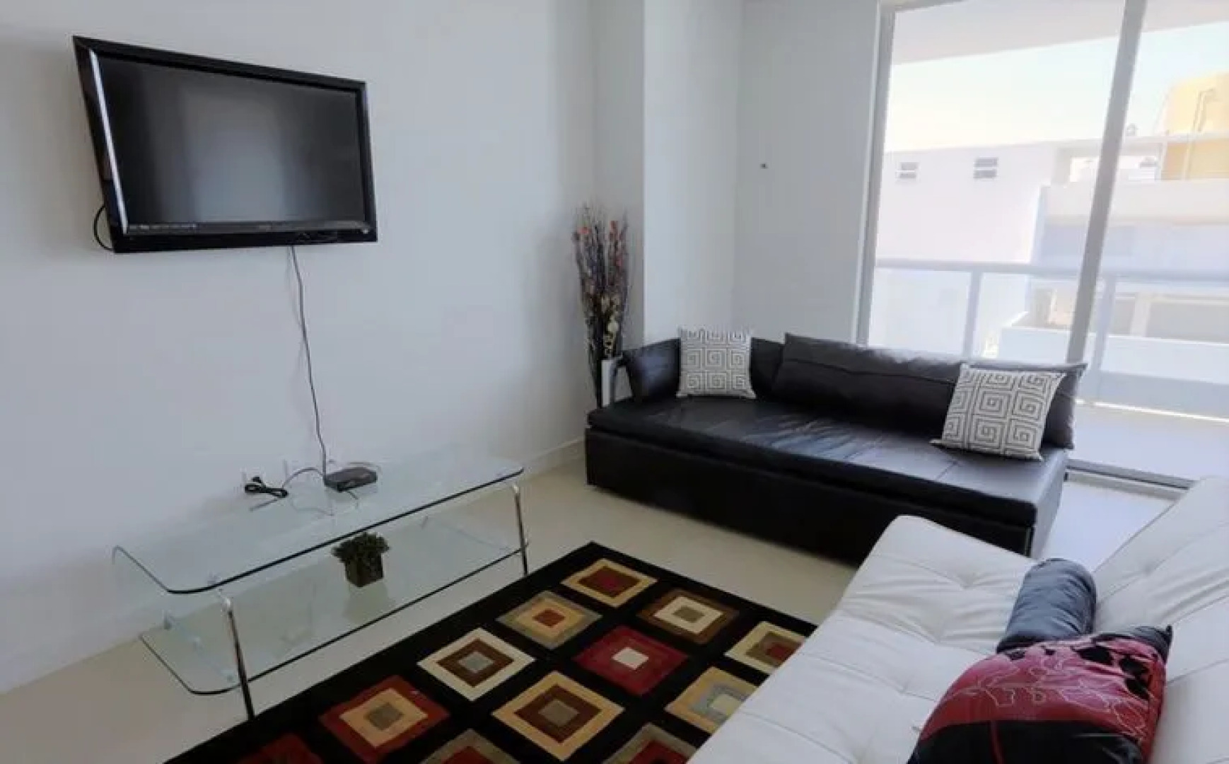 Pelican Stay Furnished Apartments in Monte Carlo Miami Beach