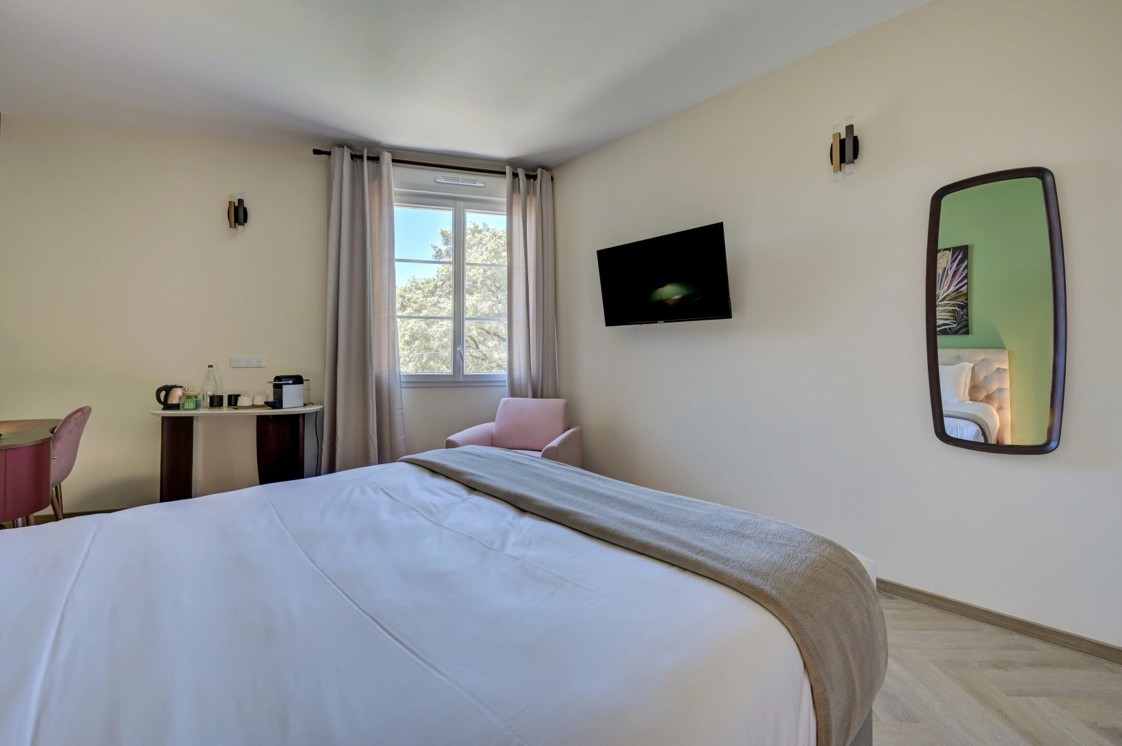 Logis Hotel Le Blason de Provence