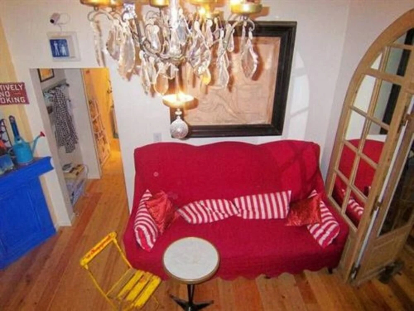 Metro Hotel and Cafe