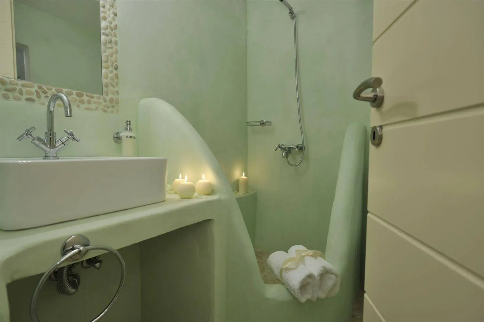 Villa Isabella Studios & Suites