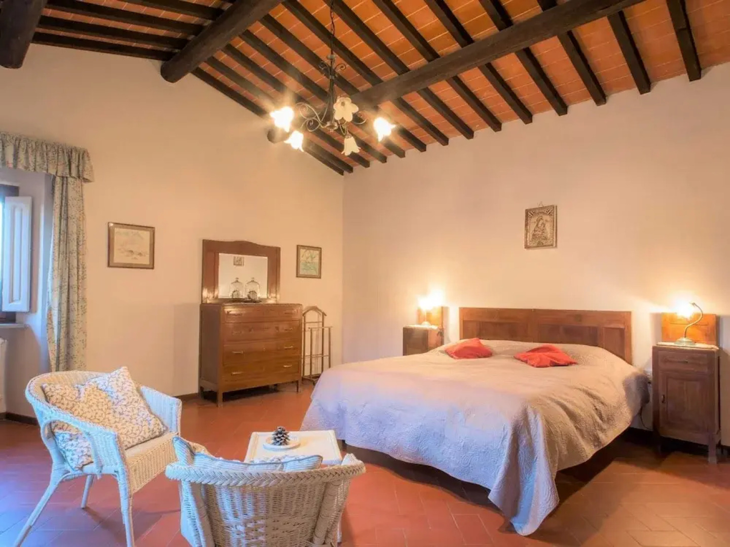 Apartment in Castelfiorentino With Pool