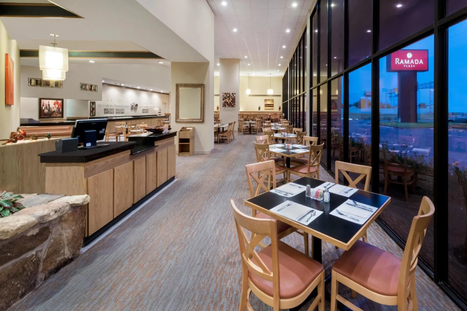 DoubleTree by Hilton Laredo