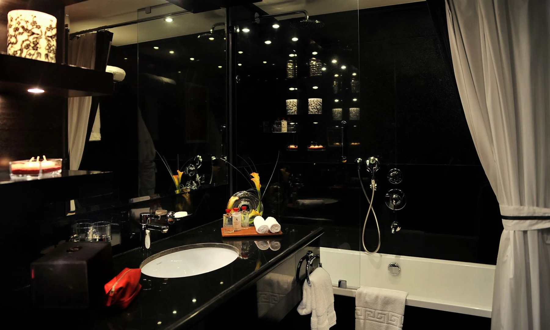 Sun City Hotel - The Gabriel