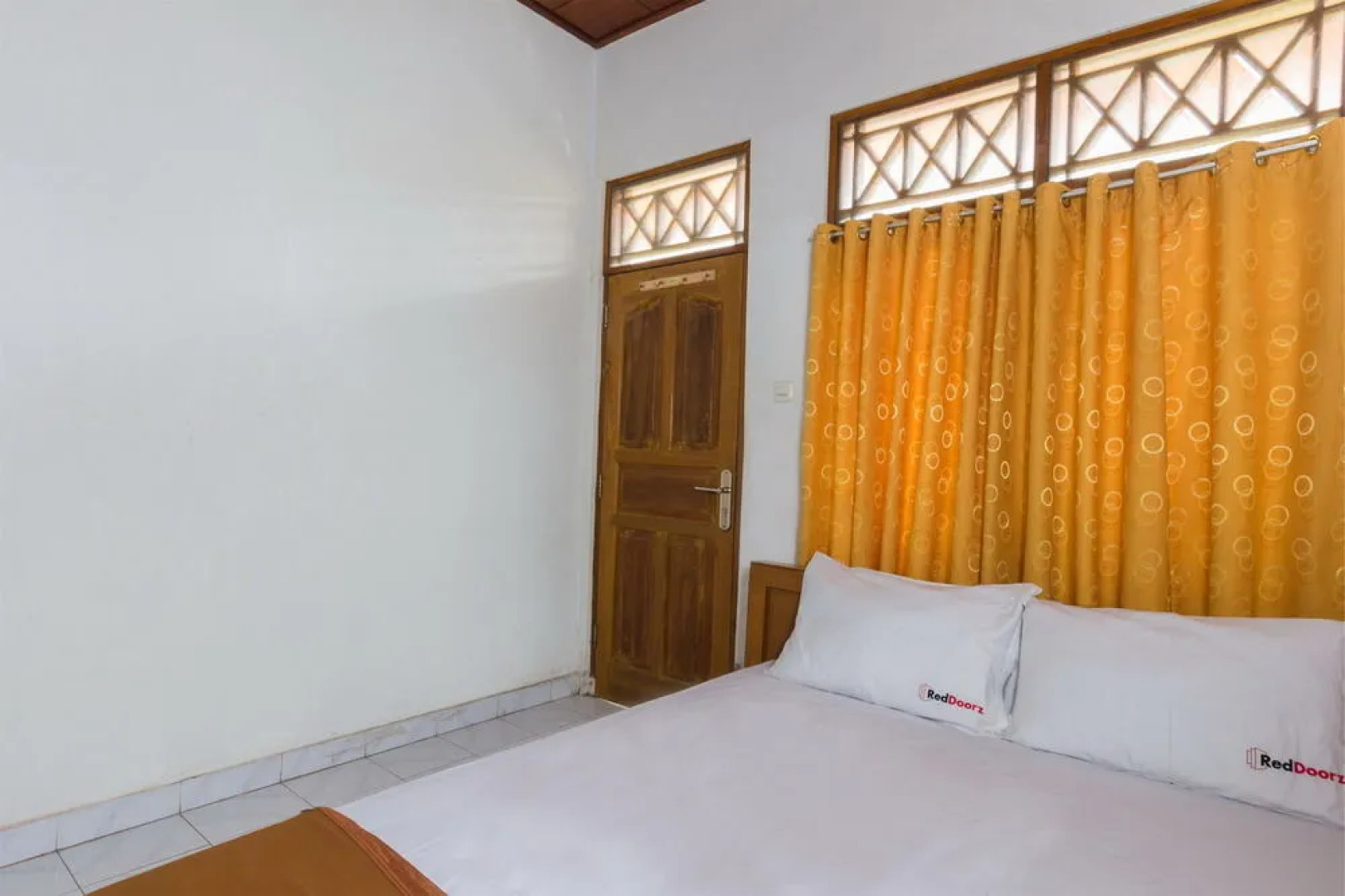 RedDoorz @ Raya Kubu Anyar