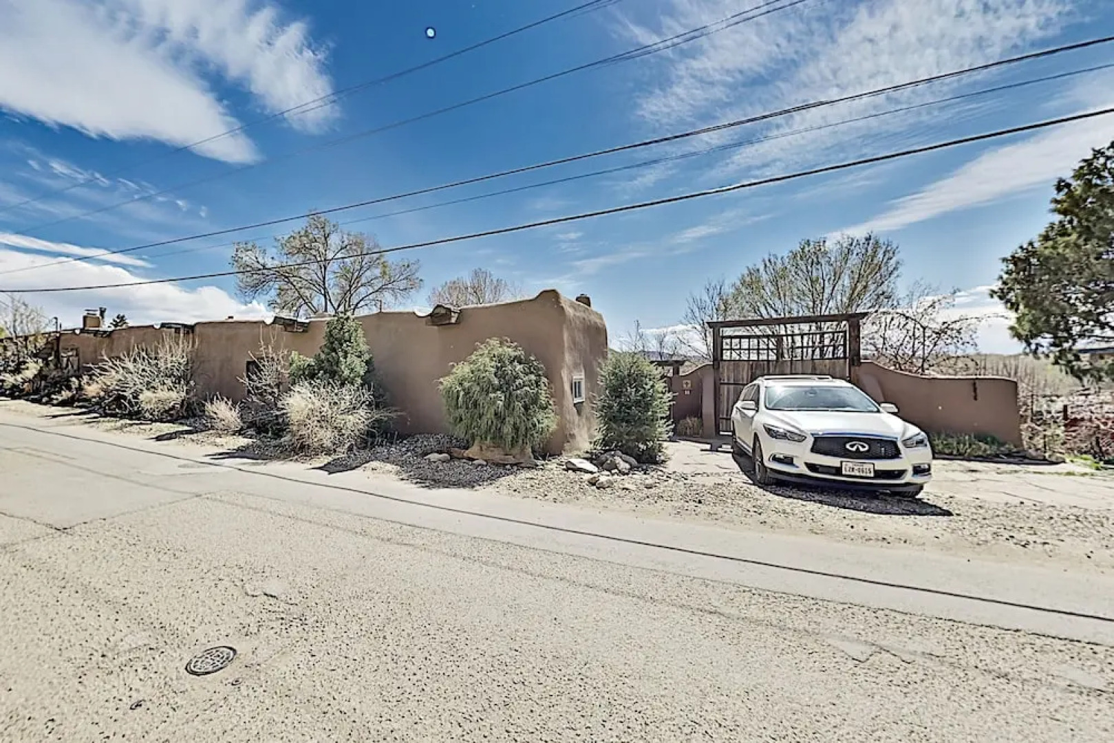 Luxe 2-unit Hideaway: Historic Suite & Casita 2 Bedroom Duplex