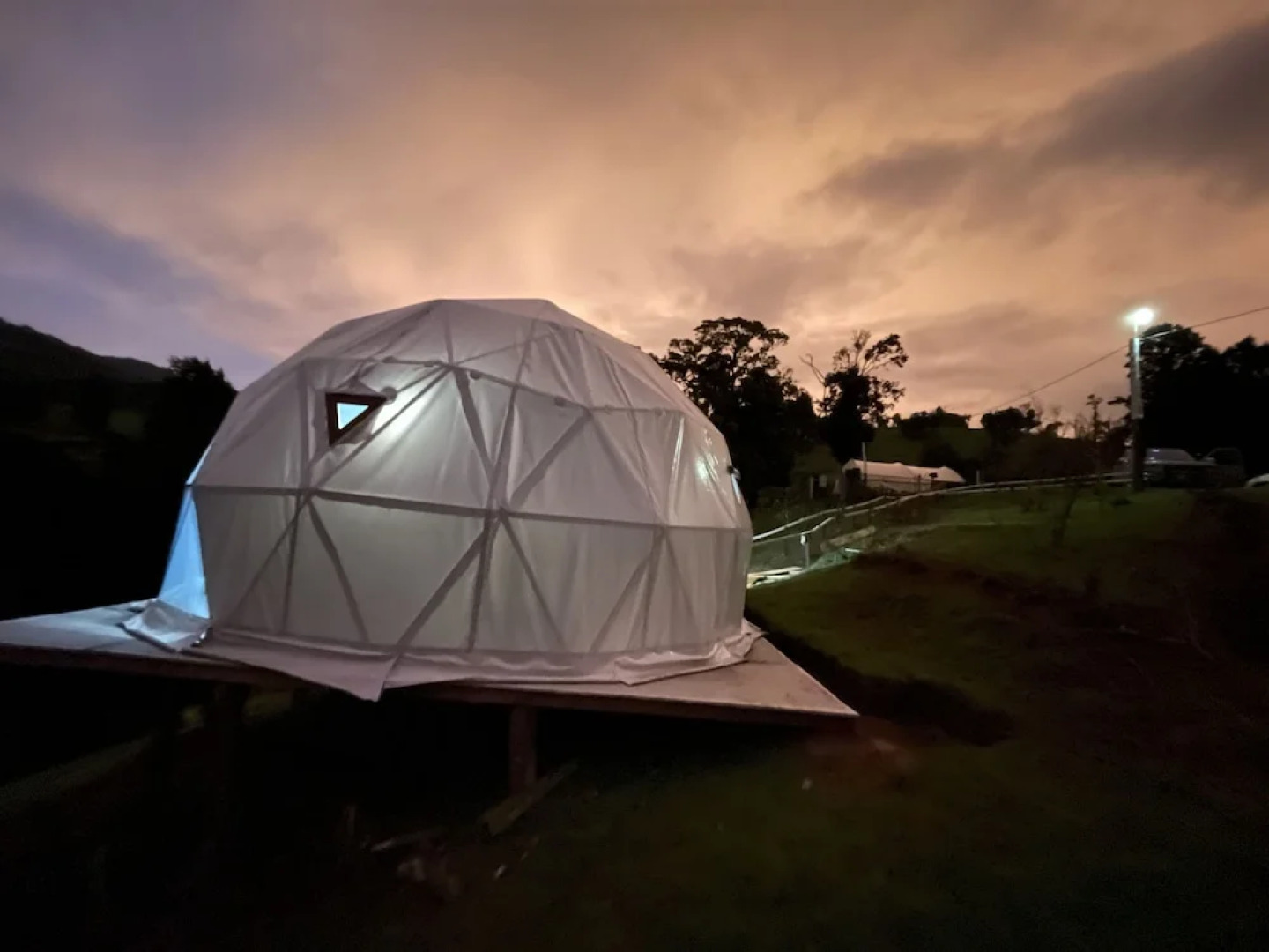 Poas Volcano Observatory Lodge & Glamping