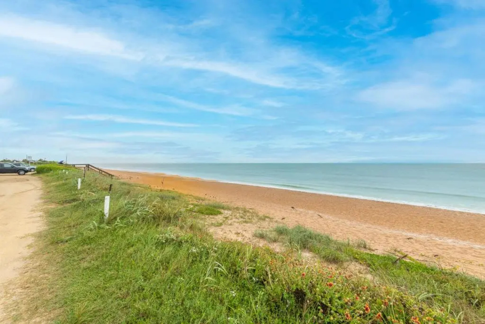 Lovely 2 Bedroom Beachfront Condo