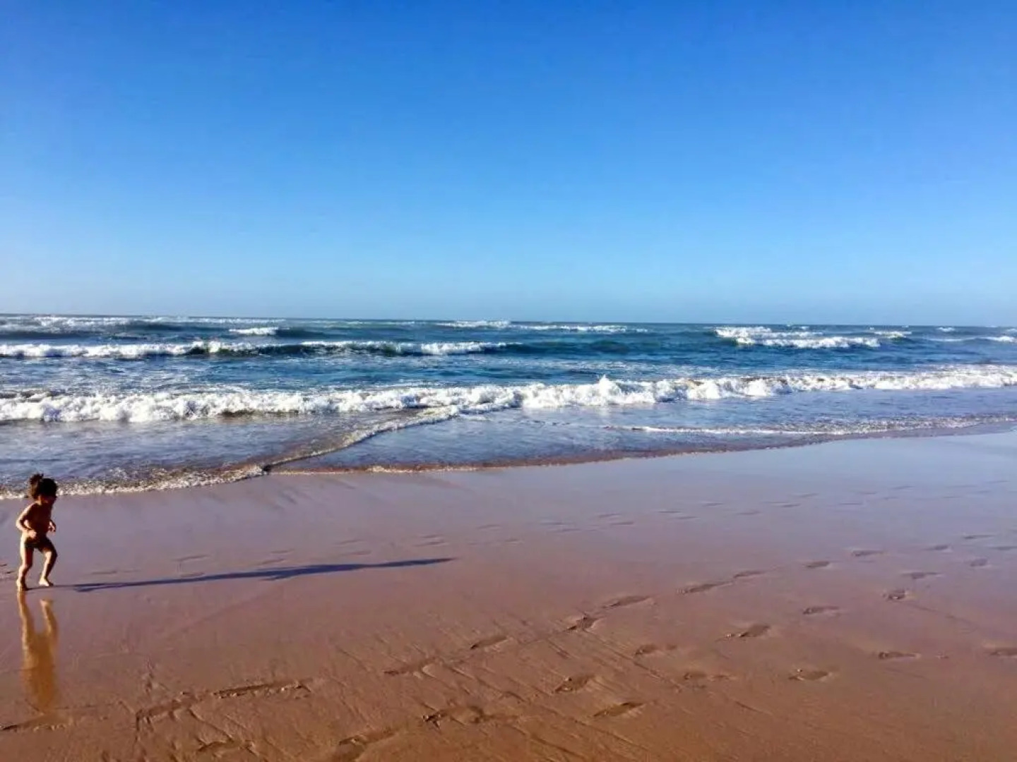 4 bedrooms villa at Dar Bouazza Tamaris 200 m away from the beach with private pool and enclosed garden