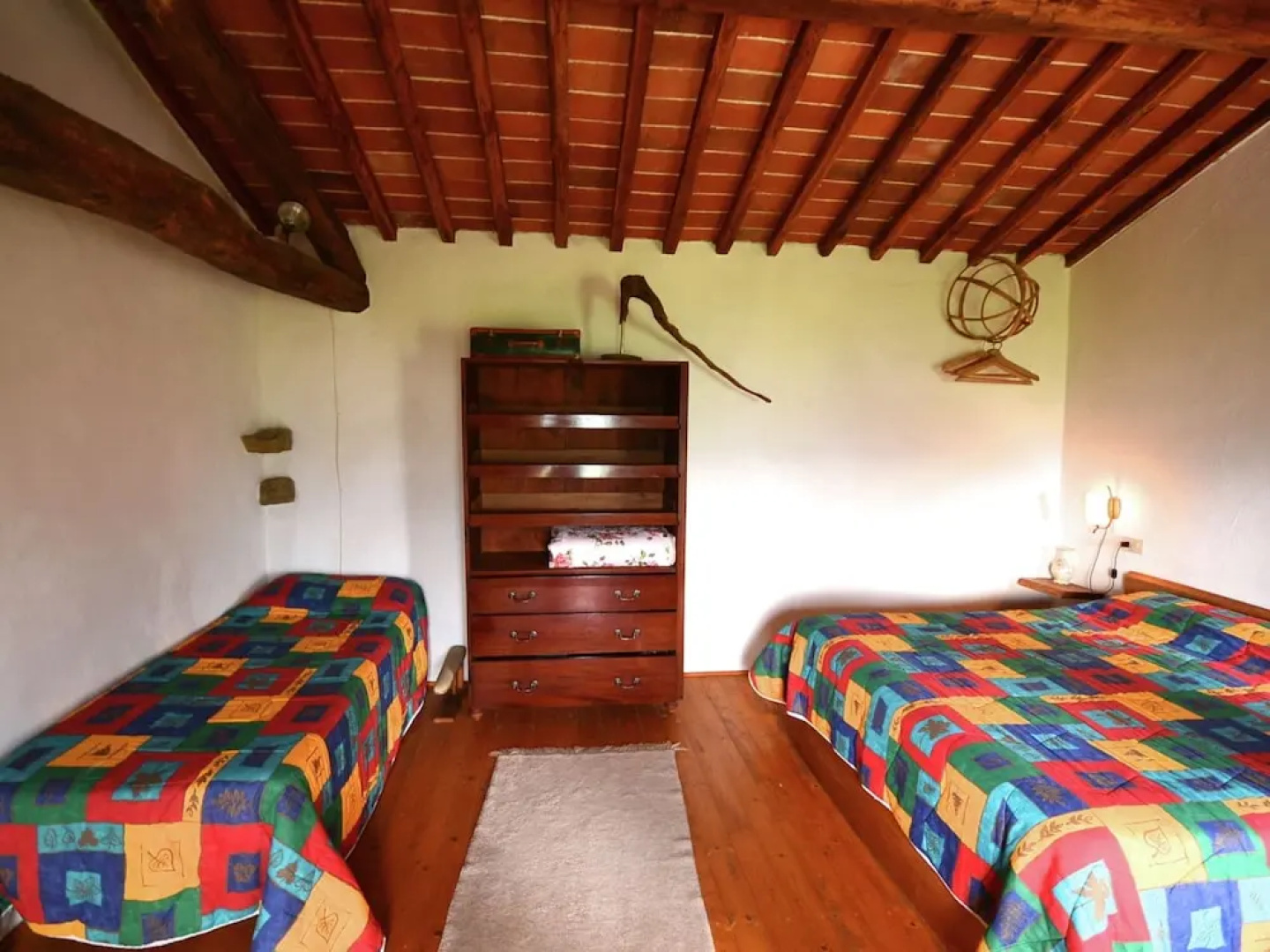 Vintage Cottage in Pescia with Hot Tub