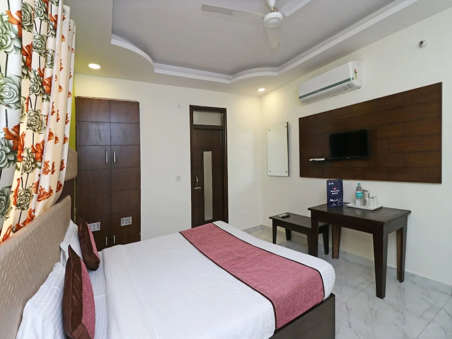 OYO 11426 Hotel Jyoti Residency