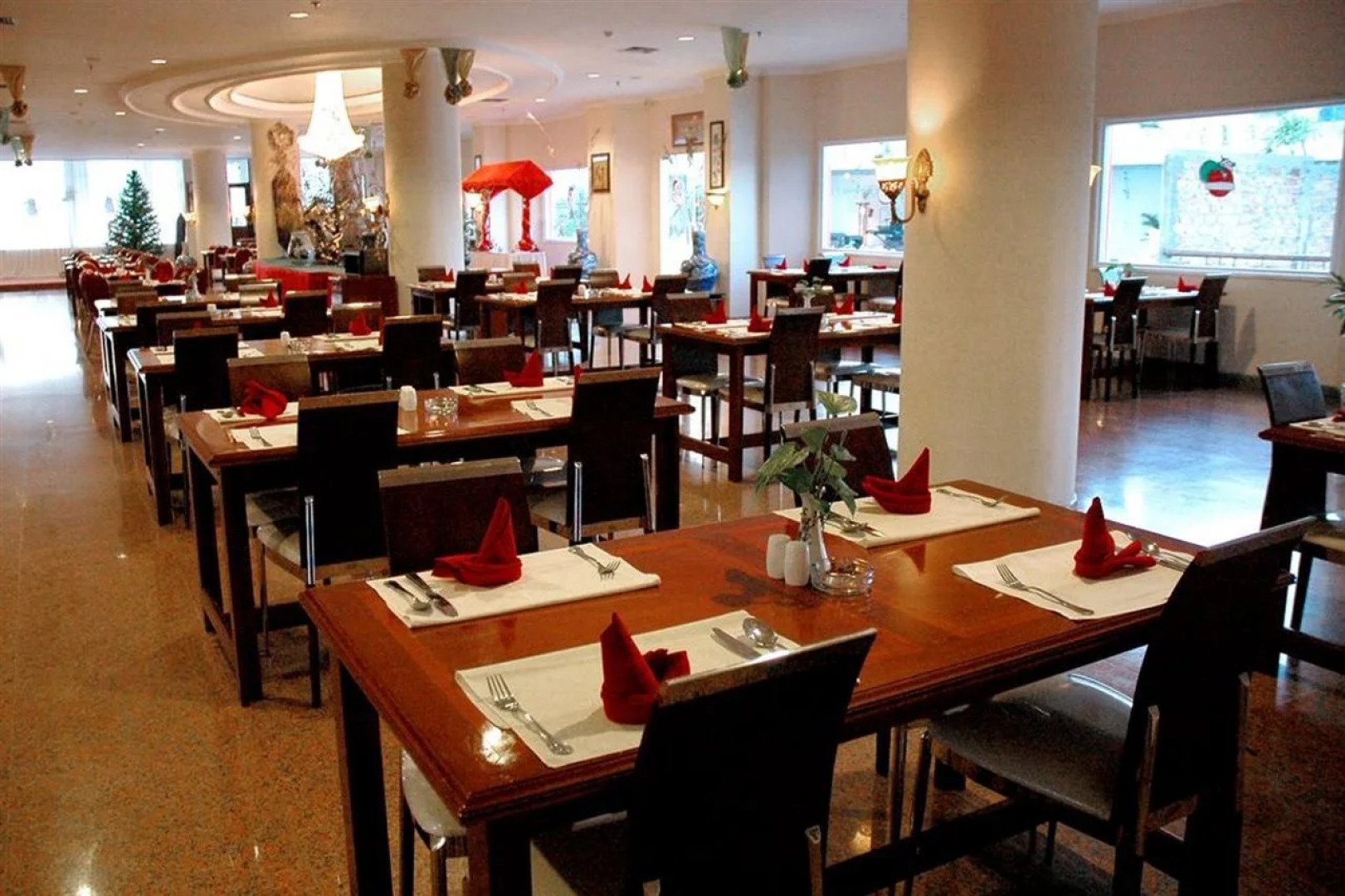 Hotel Grand Tiga Mustika