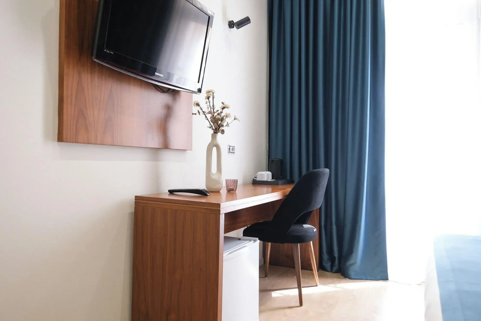 Golden City Hotel, Tirana