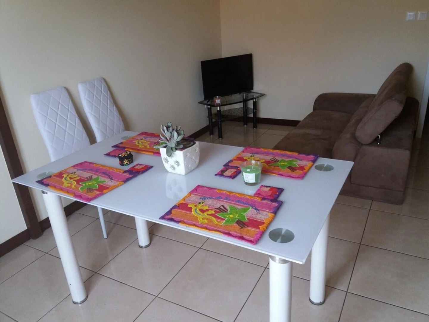 House With 2 Bedrooms in Petite-île, With Furnished Terrace - 5 km Fro