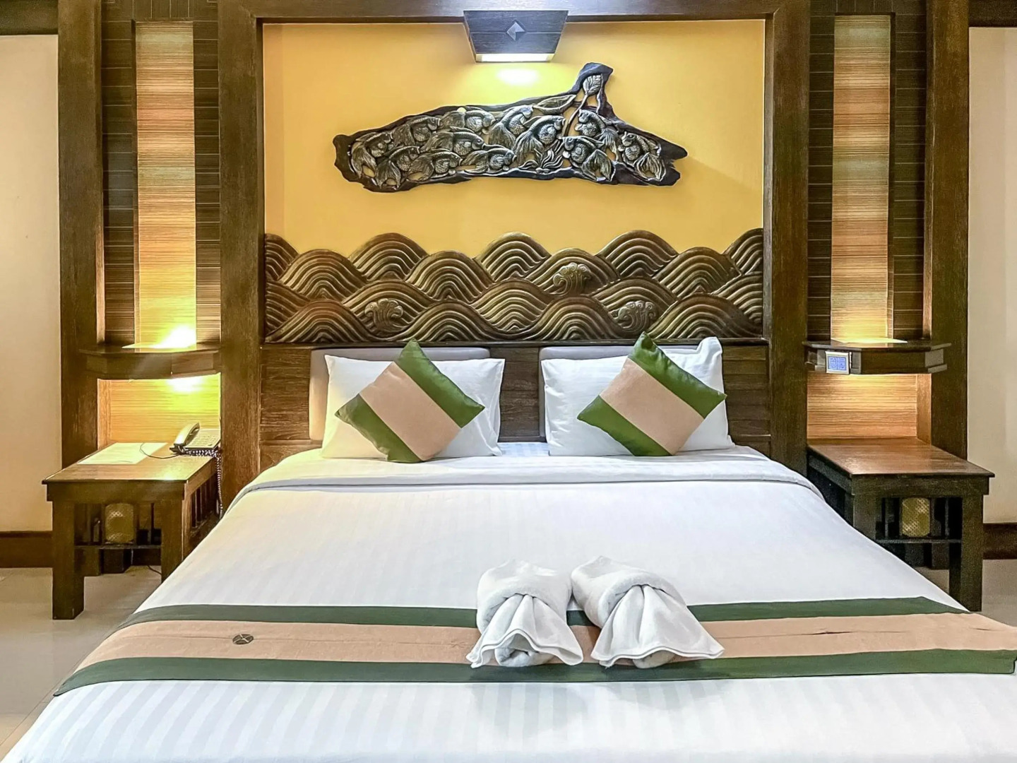 Ruean Phae Royal Park Hotel