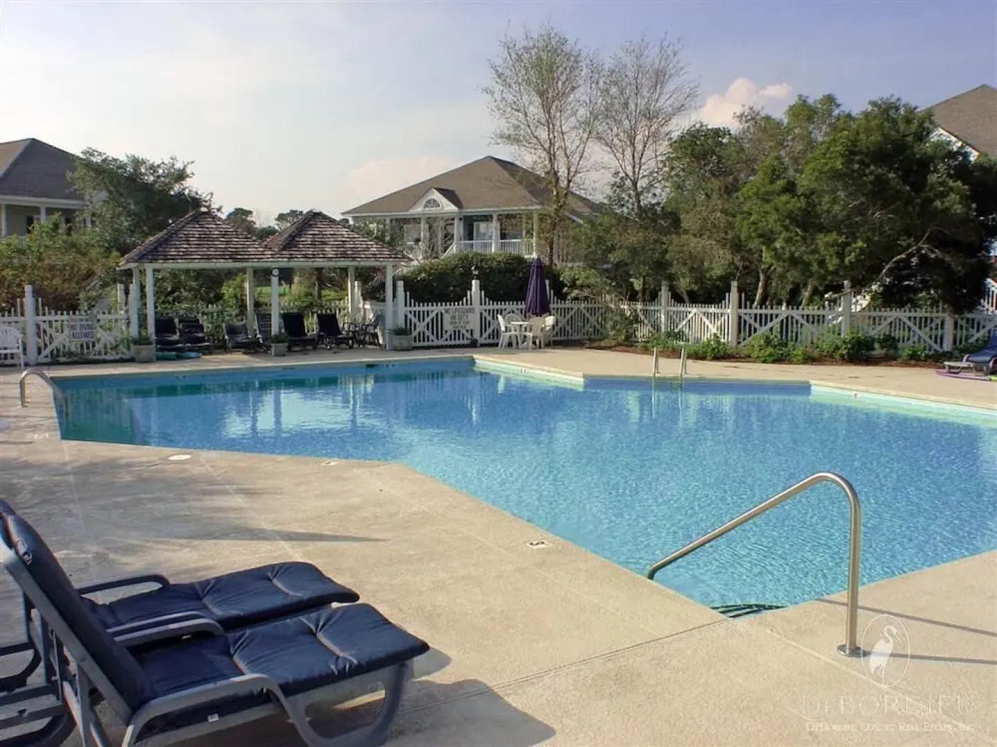 605 MLV Blythe 3 Br Villa by RedAwning