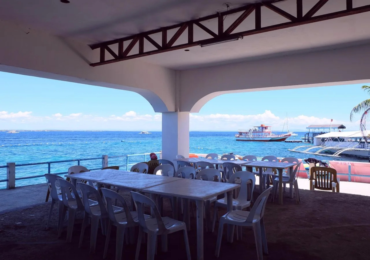 Kon Tiki Marina Suites