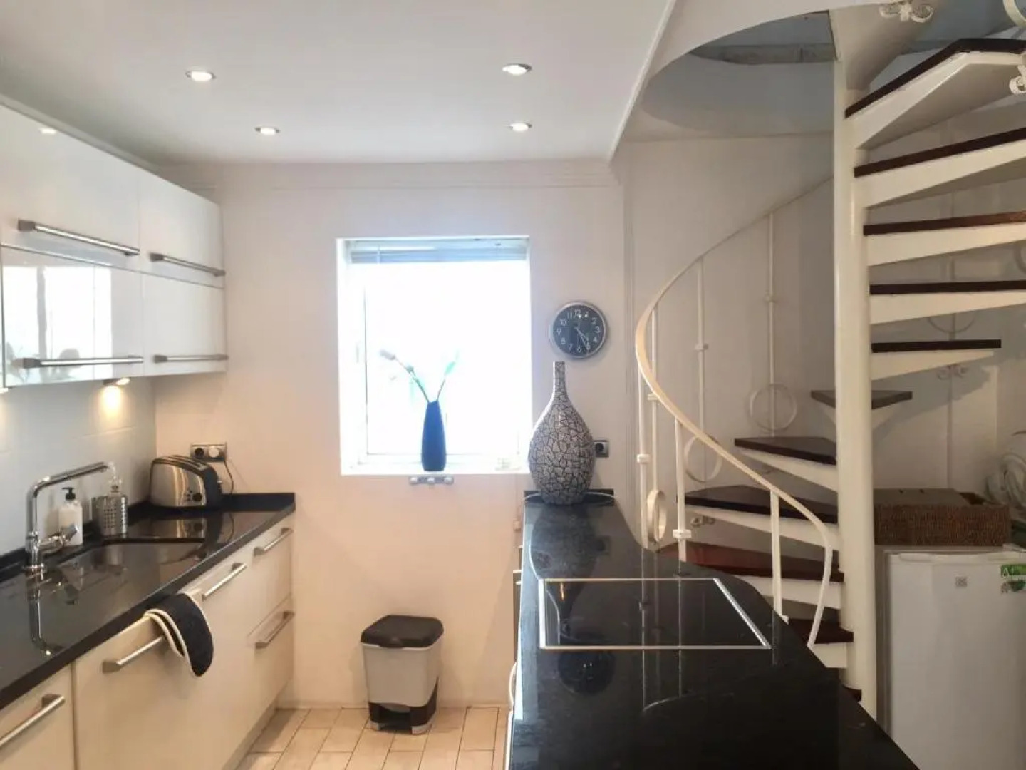 2257-Stunning Penthouse First Line Port Sea View