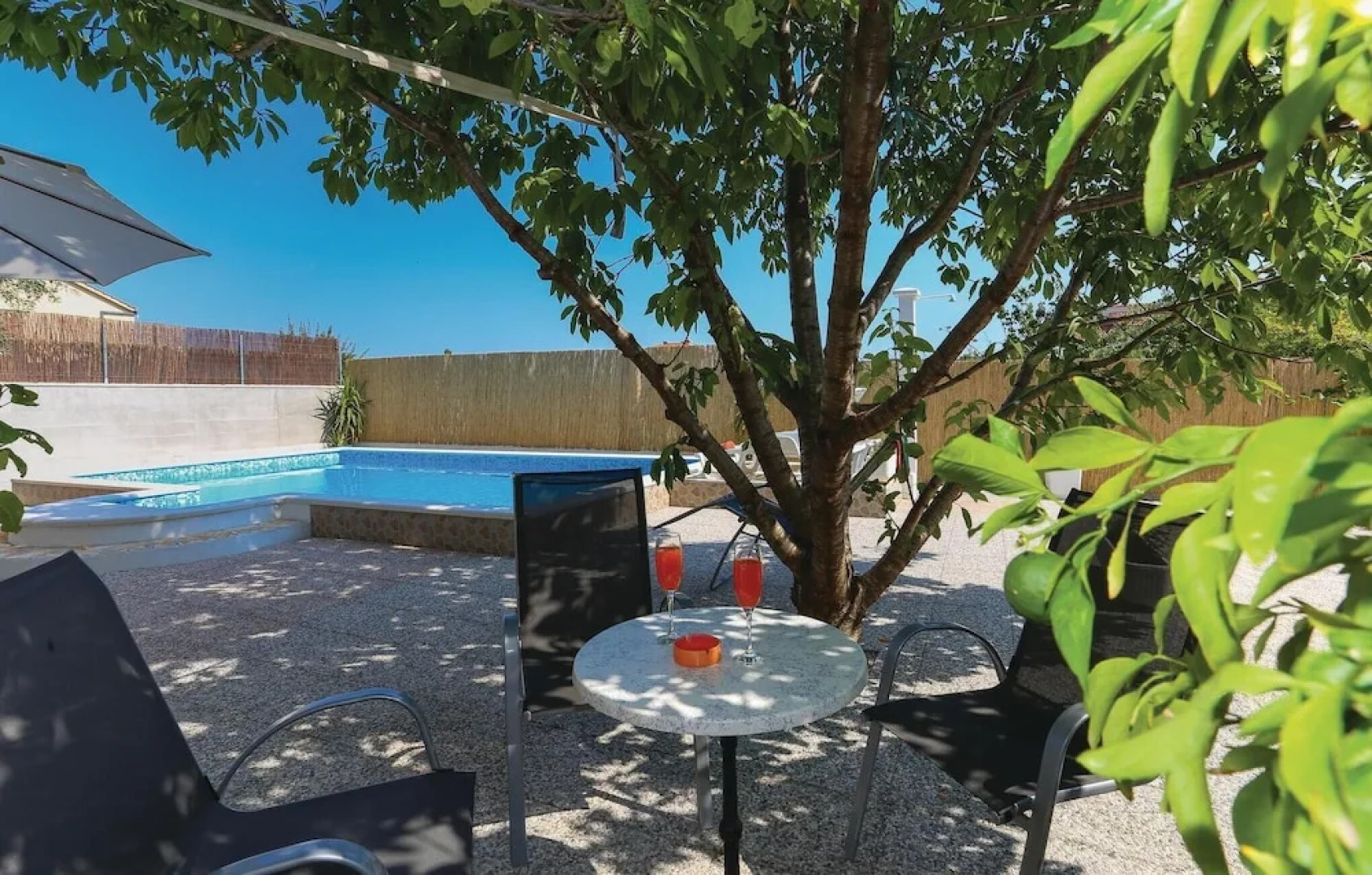 Awesome Home in Kastel Novi With Wifi and 6 Bedrooms