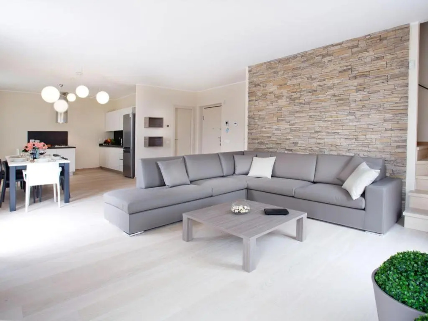 Apartment 5 - Overlooking Isola Comacina. Spacious Living Ideal For Families Of Up To 10