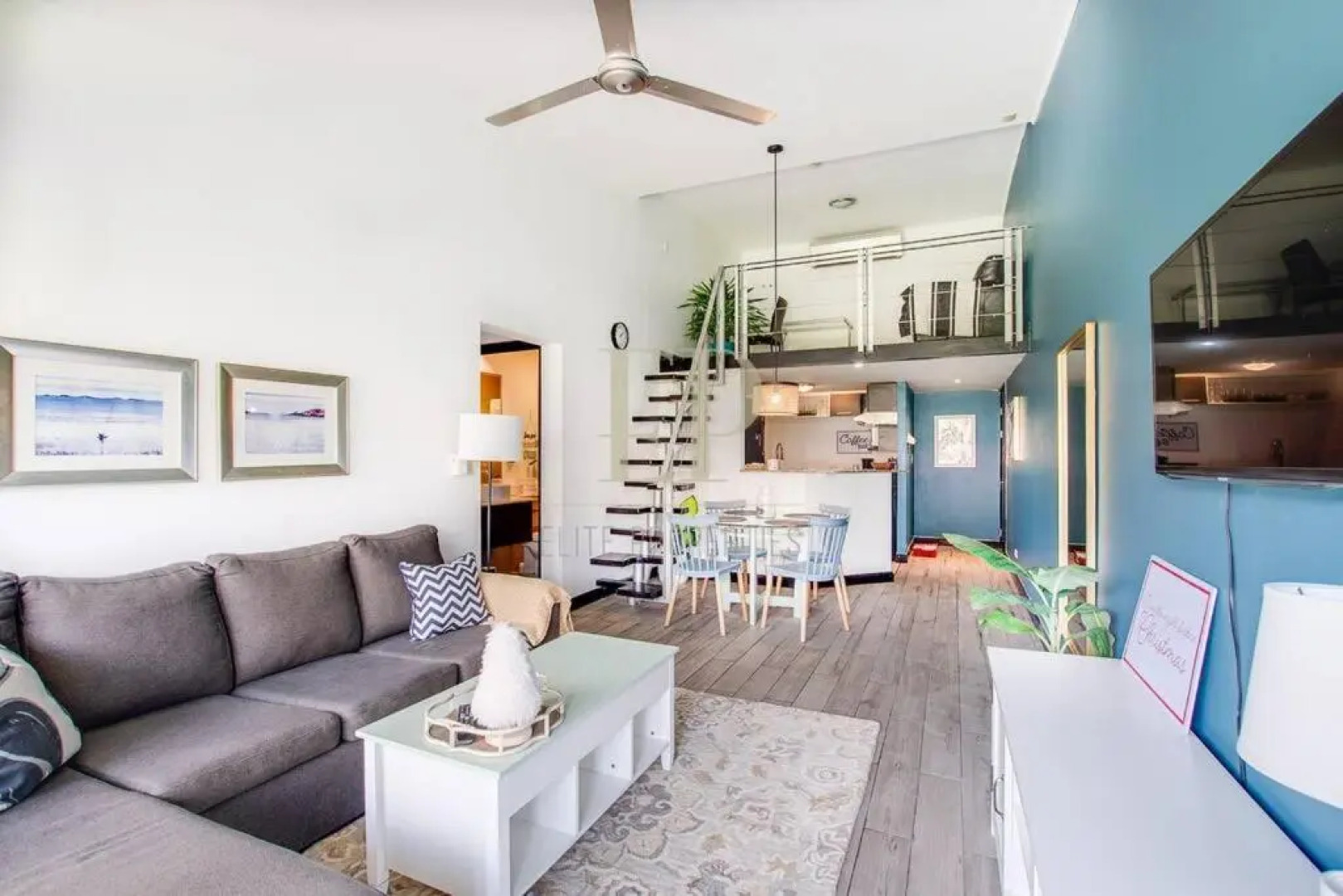 Modern PENTHOUSE w view, office space, pool, gym, tennis