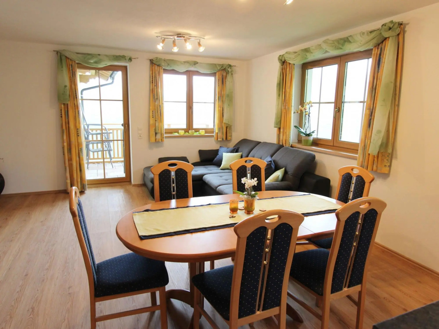 Snug Farmhouse in Taxenbach near Cross Country Skiing