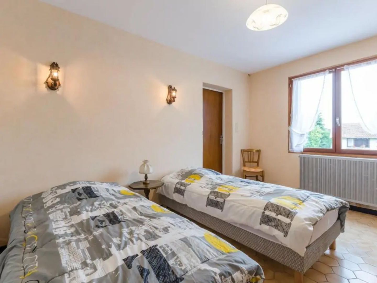 Gîte Onjon, 3 pièces, 4 personnes - FR-1-543-74