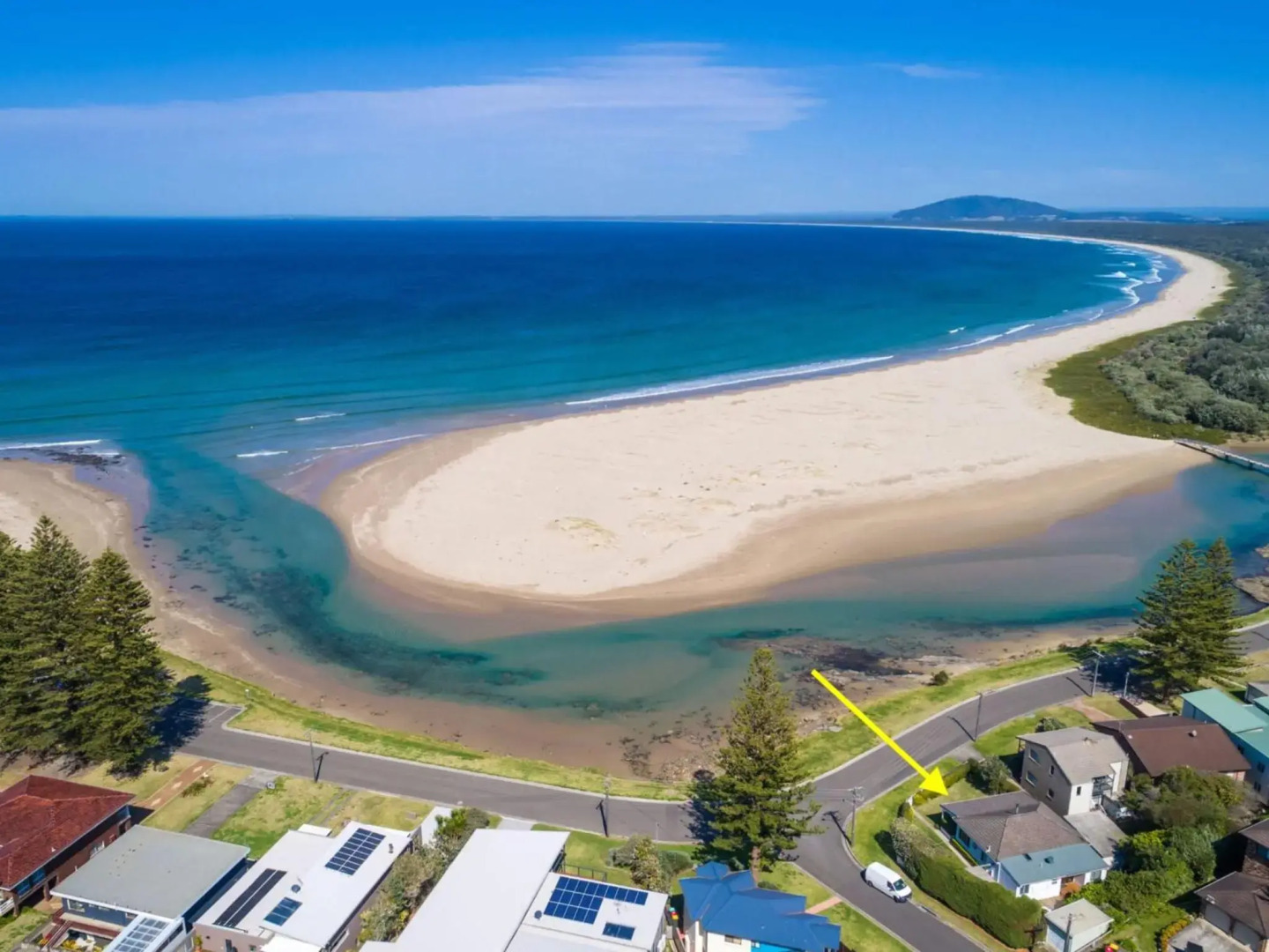 THE BEACH HOUSE Gerroa 4pm check out Sundays