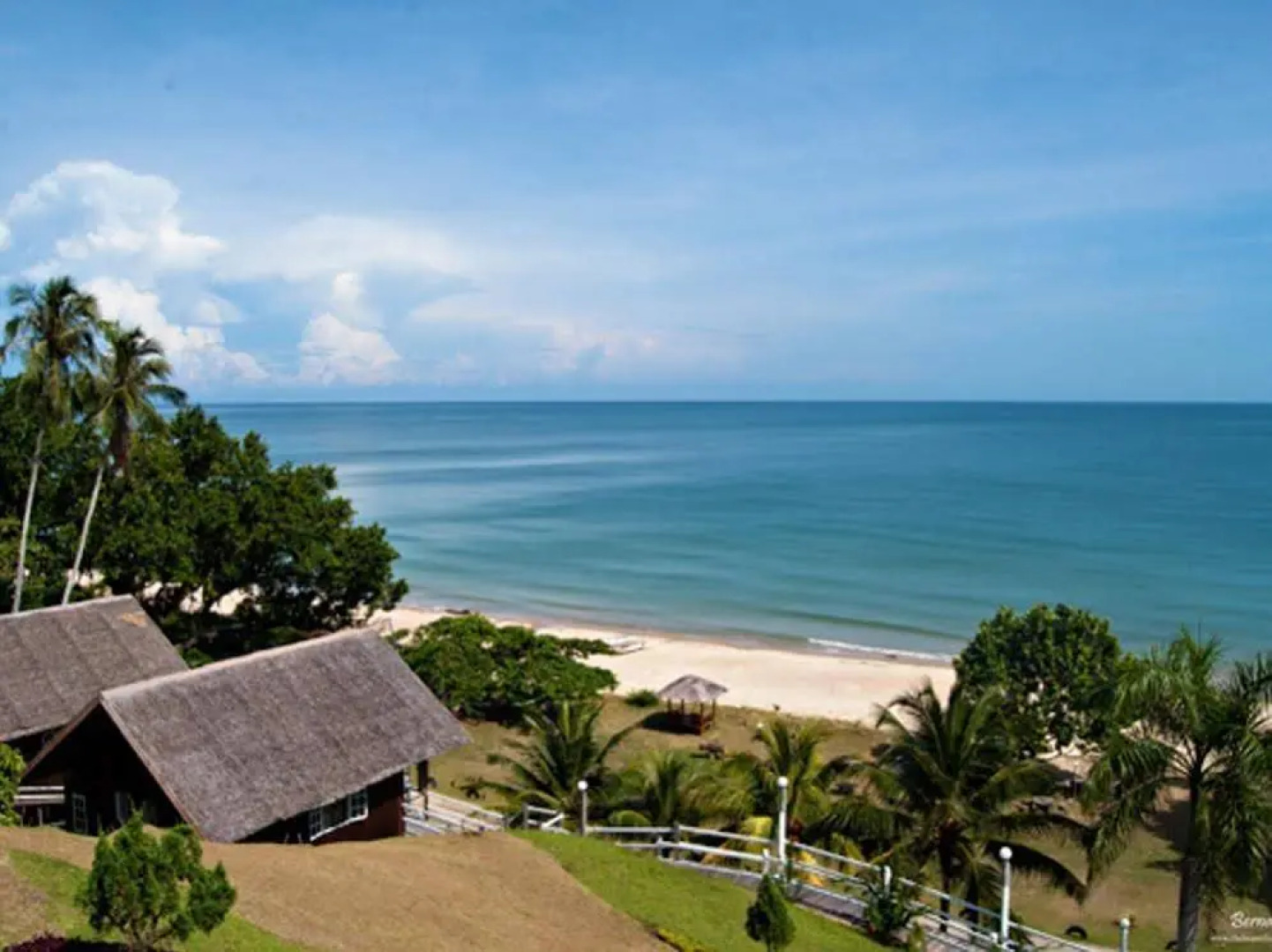 Borneo Tempurung Seaside Lodge