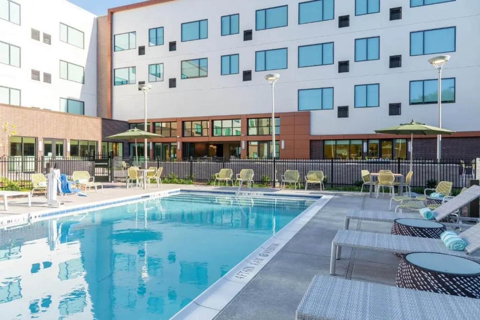 Element Dallas Richardson