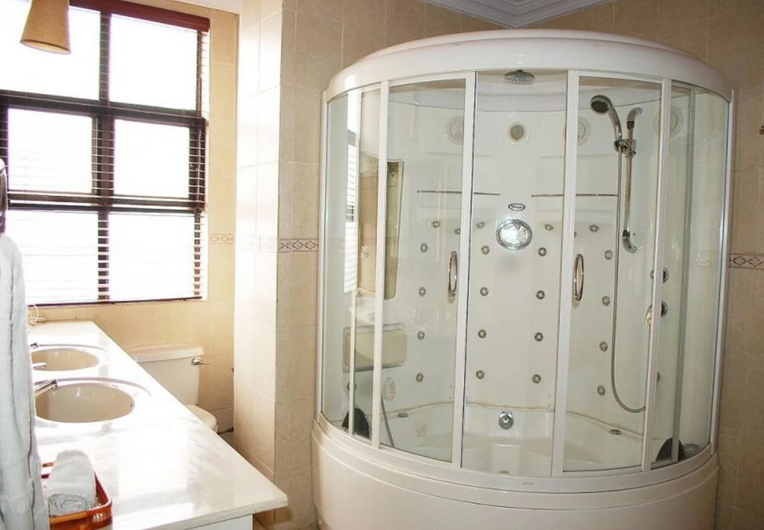 Owu Crown Hotel Ibadan