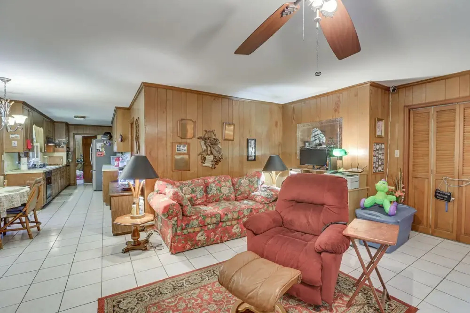 Rustic Thomasville Home w/ Deck: 2 Mi to Downtown!