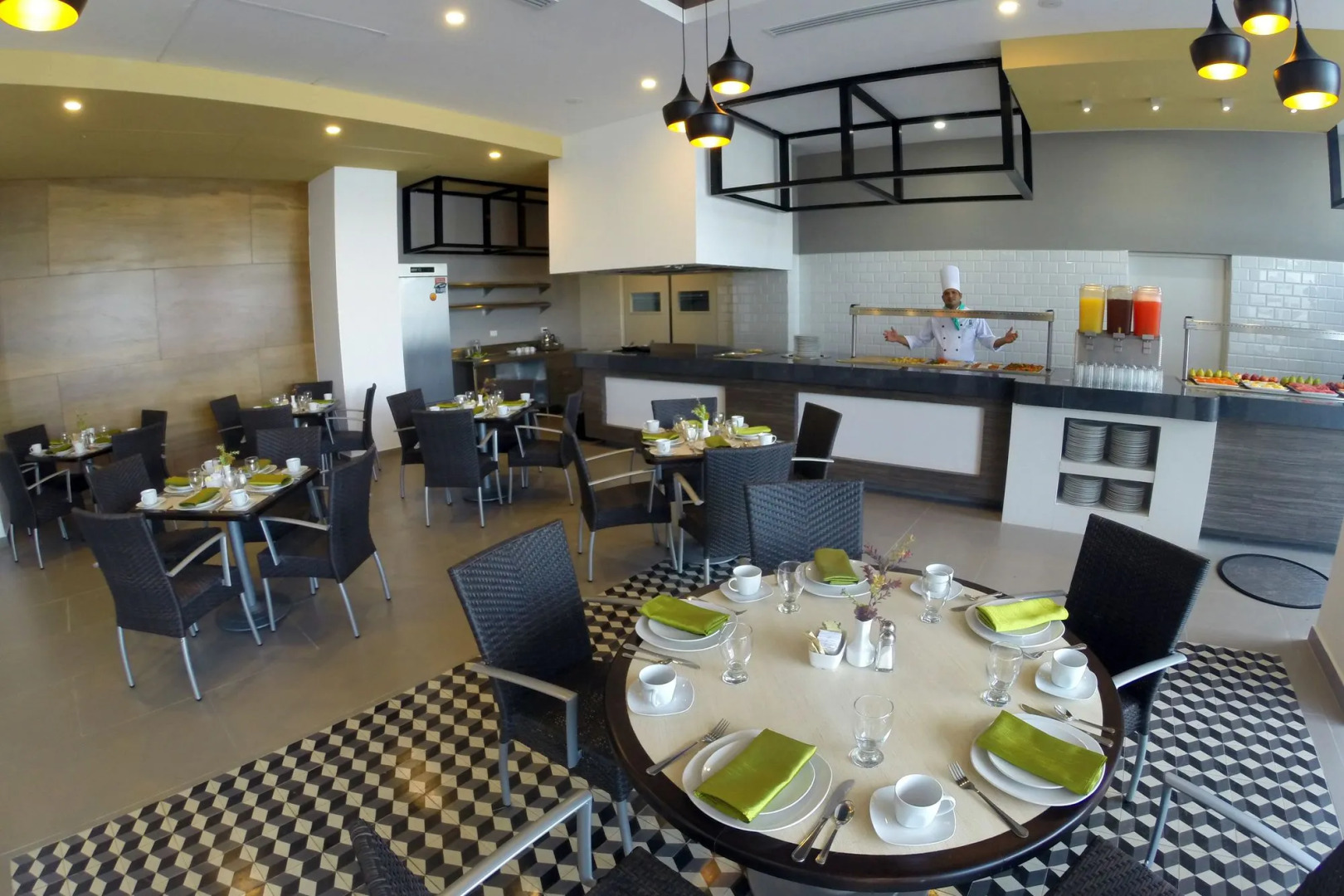 Pacific Palace Beach Tower Hotel