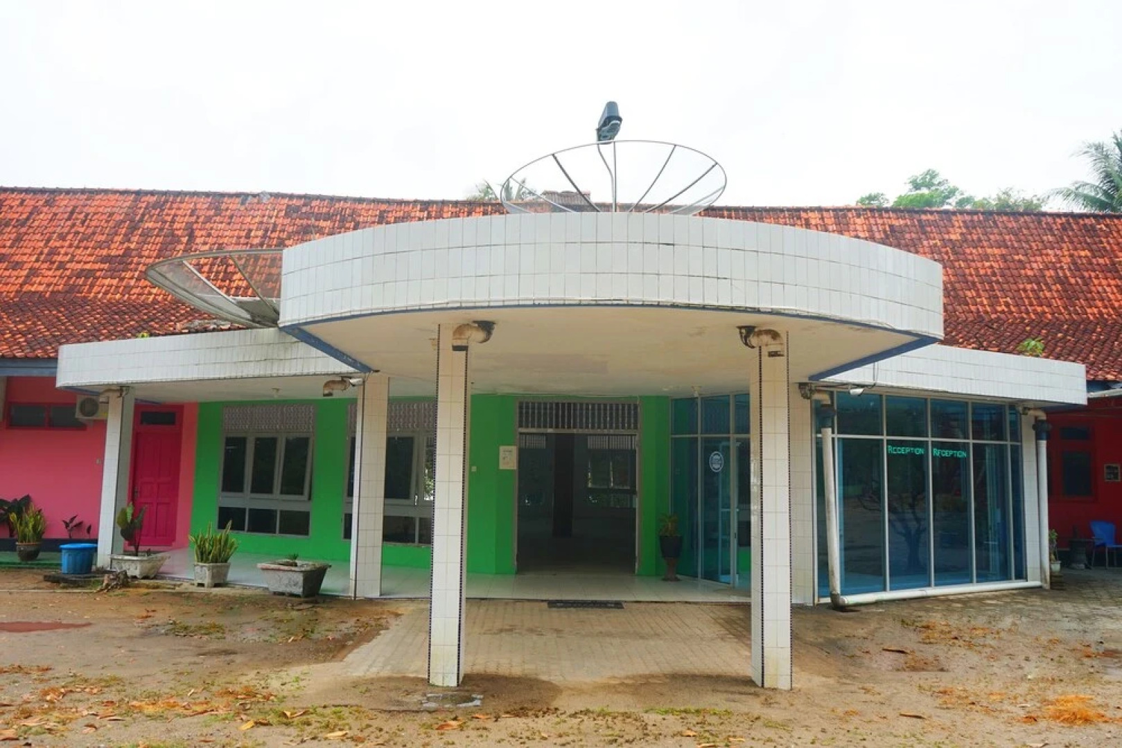 Pelangi Hotel by OYO Rooms